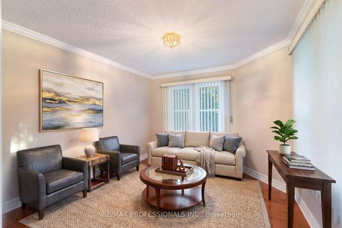 Photo 20 at 7 Tamarack Circle, The Westway, Toronto