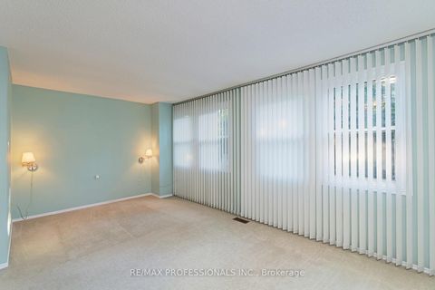 Photo 25 at 7 Tamarack Circle, The Westway, Toronto