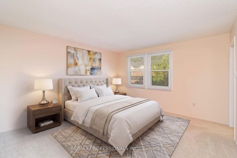 Photo 28 at 7 Tamarack Circle, The Westway, Toronto