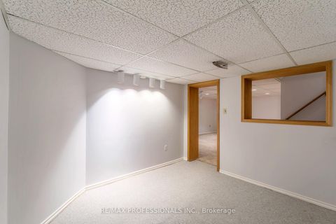 Photo 36 at 7 Tamarack Circle, The Westway, Toronto