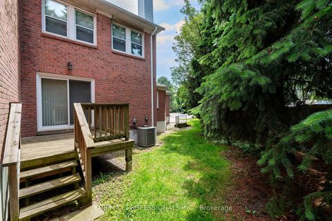 Photo 39 at 7 Tamarack Circle, The Westway, Toronto