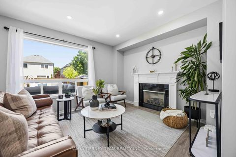 Photo 6 at 76 Vipond Road, Brooklin, Whitby
