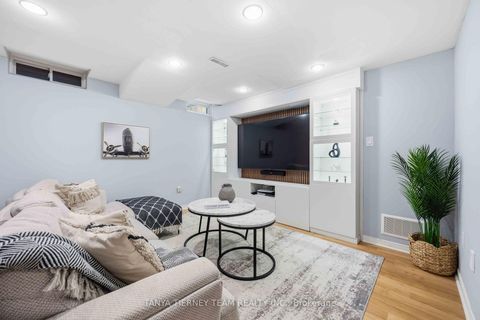 Photo 34 at 76 Vipond Road, Brooklin, Whitby