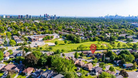 Photo 46 at 4 Harris Park Drive, Birchmount, Toronto