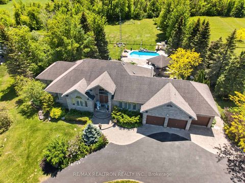 Photo 3 at 23 Fairbairn Gate, Rural East Gwillimbury, East Gwillimbury