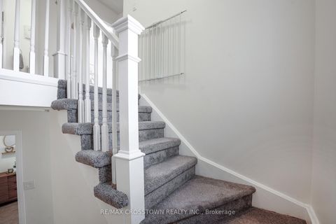 Photo 10 at 22 BLUEGRASS Drive, Holly, Barrie
