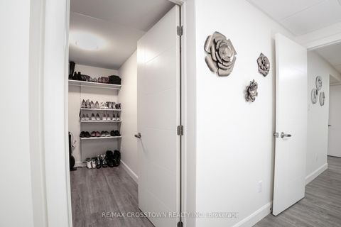 Photo 20 at 22 BLUEGRASS Drive, Holly, Barrie