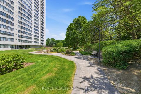 Photo 23 at Ph06 - 2330 Bridletowne Circle, L'Amoreaux, Toronto