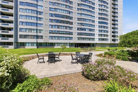 Photo 24 at Ph06 - 2330 Bridletowne Circle, L'Amoreaux, Toronto
