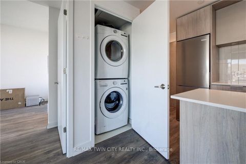 Photo 13 at 2904 - 130 RIVER Street, Regent Park, Toronto