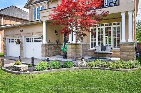 Photo 2 at 593 Maitland Drive, Rosebank, Pickering