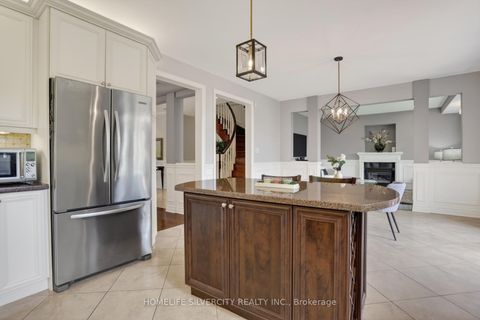 Photo 11 at 593 Maitland Drive, Rosebank, Pickering