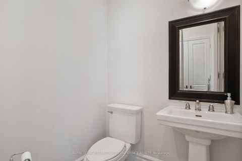 Photo 13 at 466A Ellerslie Avenue, Willowdale West, Toronto