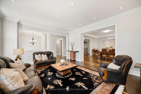 Photo 15 at 466A Ellerslie Avenue, Willowdale West, Toronto