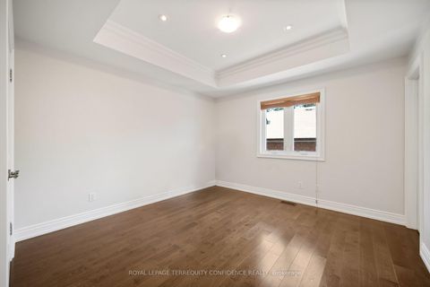 Photo 25 at 466A Ellerslie Avenue, Willowdale West, Toronto