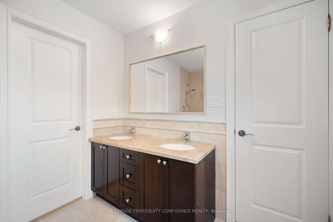Photo 26 at 466A Ellerslie Avenue, Willowdale West, Toronto