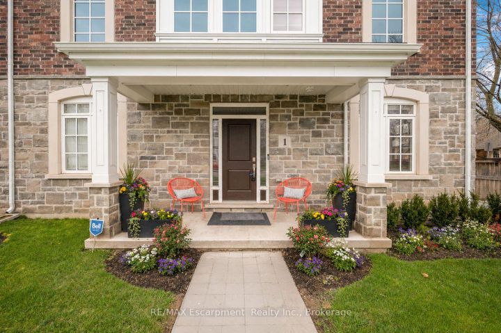 Photo 2 at 1 - 2362 New Street, Brant, Burlington