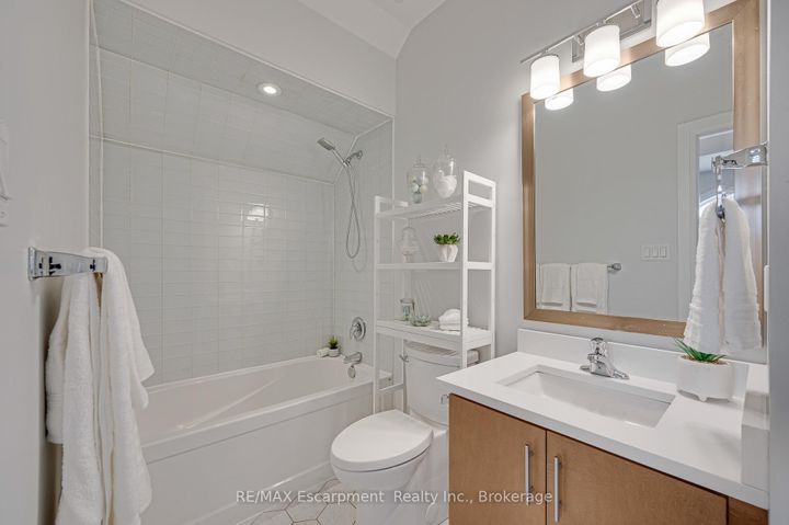 Photo 22 at 1 - 2362 New Street, Brant, Burlington