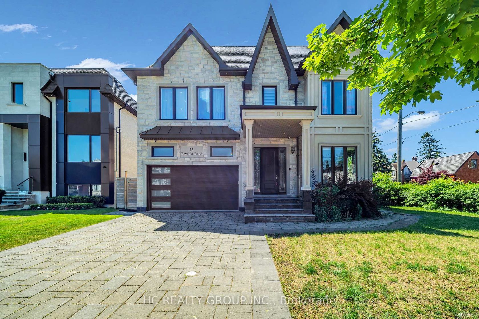15 Bevdale Road, Willowdale West, Toronto photo number 2