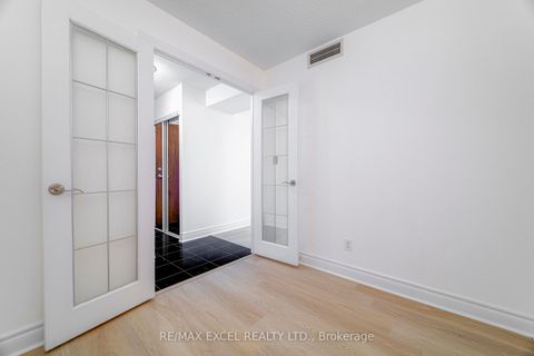 Photo 3 at 1512 - 18 Harrison Garden Boulevard, Willowdale East, Toronto