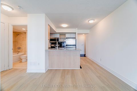 Photo 7 at 1512 - 18 Harrison Garden Boulevard, Willowdale East, Toronto
