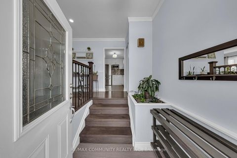 Photo 5 at 31 Kilbride Road, Bendale, Toronto