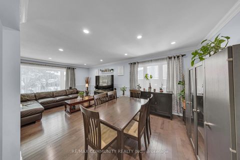 Photo 12 at 31 Kilbride Road, Bendale, Toronto