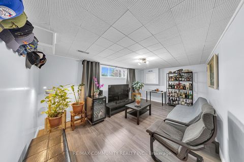 Photo 30 at 31 Kilbride Road, Bendale, Toronto