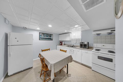 Photo 35 at 31 Kilbride Road, Bendale, Toronto