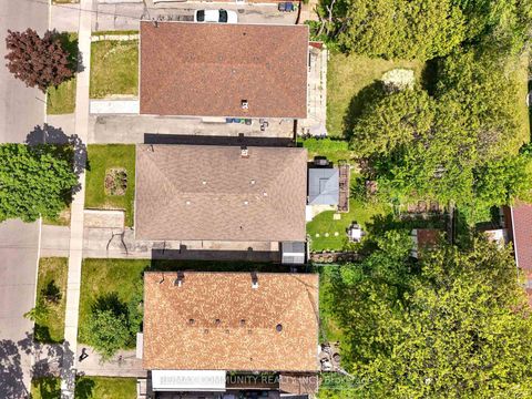 Photo 46 at 31 Kilbride Road, Bendale, Toronto