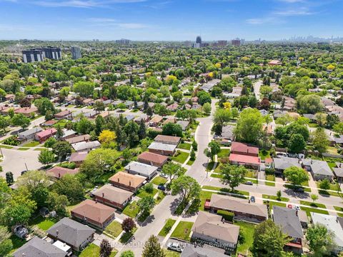 Photo 48 at 31 Kilbride Road, Bendale, Toronto