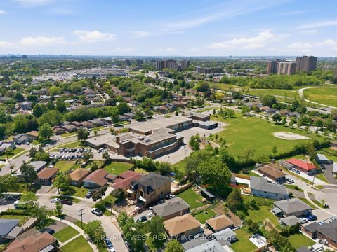 Photo 19 at 37 Beaumonde Heights Drive, Beaumonde Heights, Toronto