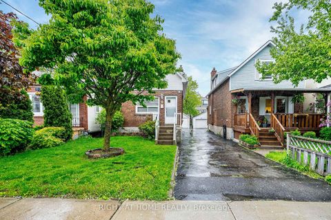 Photo 1 at 8 Savoy Avenue, Lumsden, Toronto