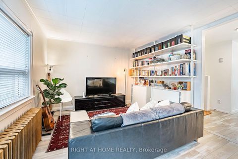 Photo 6 at 8 Savoy Avenue, Lumsden, Toronto