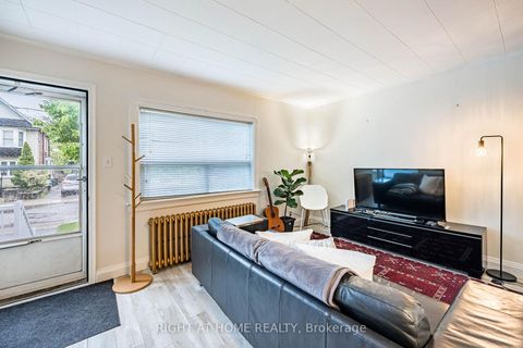 Photo 7 at 8 Savoy Avenue, Lumsden, Toronto
