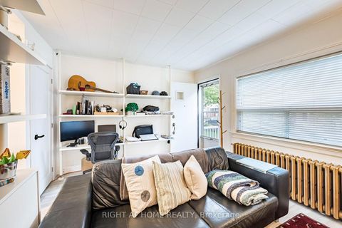 Photo 9 at 8 Savoy Avenue, Lumsden, Toronto