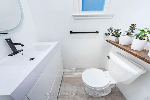 Photo 22 at 8 Savoy Avenue, Lumsden, Toronto