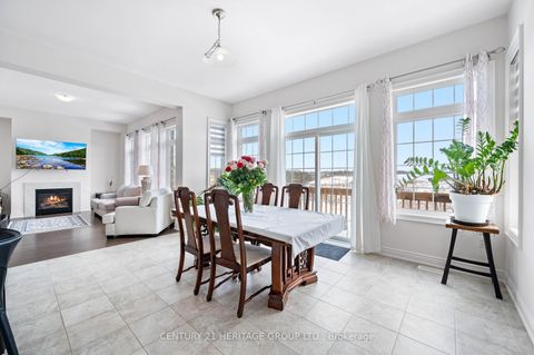 Photo 9 at 51 Hydrangea Hollow, Holland Landing, East Gwillimbury
