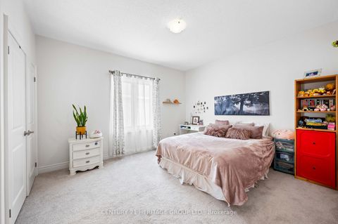 Photo 18 at 51 Hydrangea Hollow, Holland Landing, East Gwillimbury