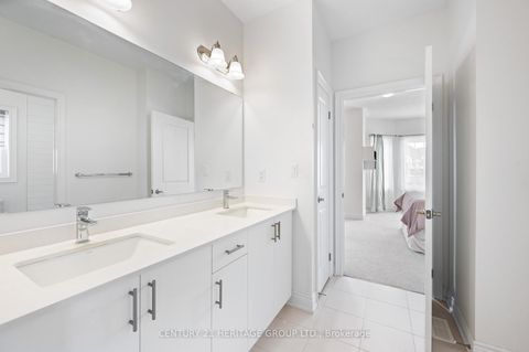 Photo 19 at 51 Hydrangea Hollow, Holland Landing, East Gwillimbury