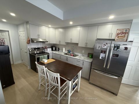 Photo 25 at 51 Hydrangea Hollow, Holland Landing, East Gwillimbury
