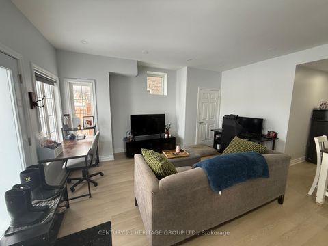 Photo 27 at 51 Hydrangea Hollow, Holland Landing, East Gwillimbury