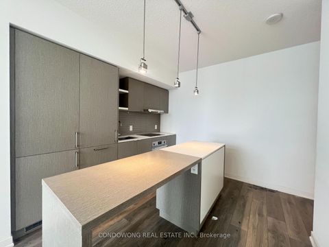 Photo 3 at 4905 - 100 Harbour Street, Waterfront Communities C1, Toronto