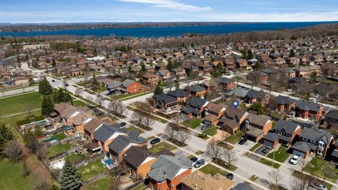 Photo 2 at 99 Golden Meadow Road, Bayshore, Barrie