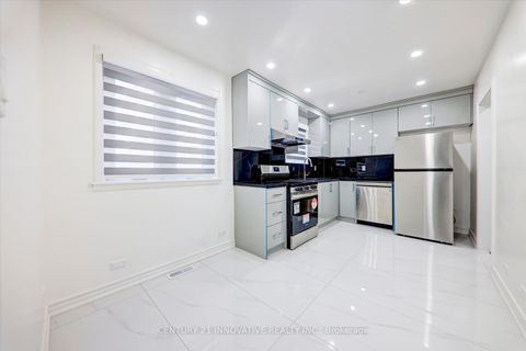 Photo 5 at 35 Cotton Avenue, Birchmount, Toronto