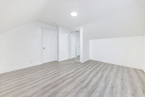 Photo 18 at 35 Cotton Avenue, Birchmount, Toronto