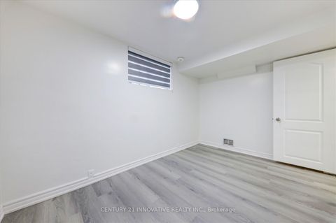 Photo 24 at 35 Cotton Avenue, Birchmount, Toronto