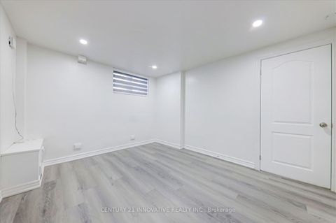 Photo 28 at 35 Cotton Avenue, Birchmount, Toronto