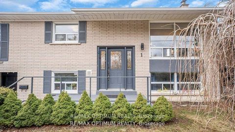 Photo 7 at 1 Dundee Drive, York University Heights, Toronto