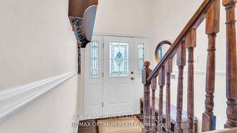Photo 10 at 1 Dundee Drive, York University Heights, Toronto